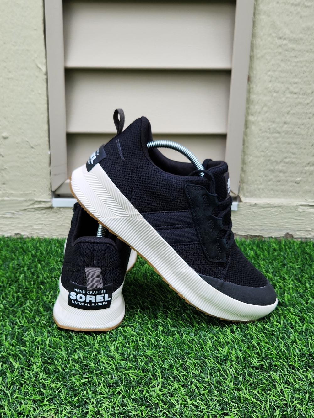 Sorel Out N About III Low Waterproof Sneakers  Black Lace Up Shoes WMNS SIZE 12